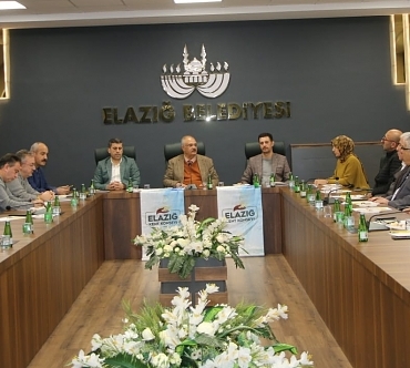 16741579622001132145