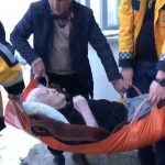 ELAZIĞ'DA KALP HASTASI KÖYLÜ, EKİPLERİN YARIM SAATLİK ÇALIŞMASIYLA HASTANEYE KALDIRILDI