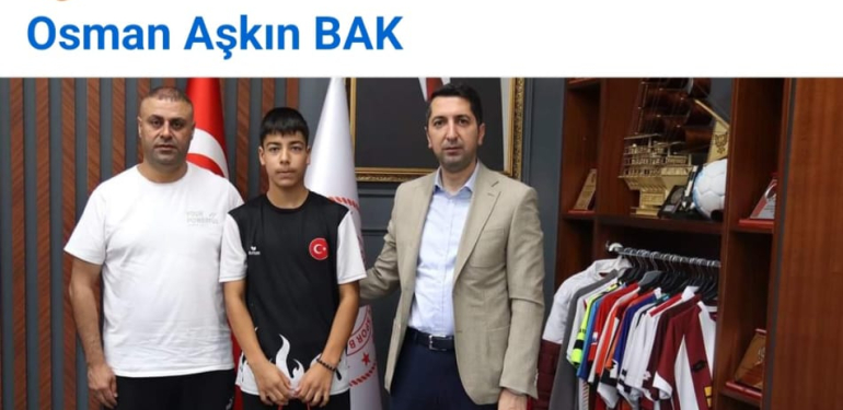 b79076df-2f89-4cc5-9de4-3be8820b8b10