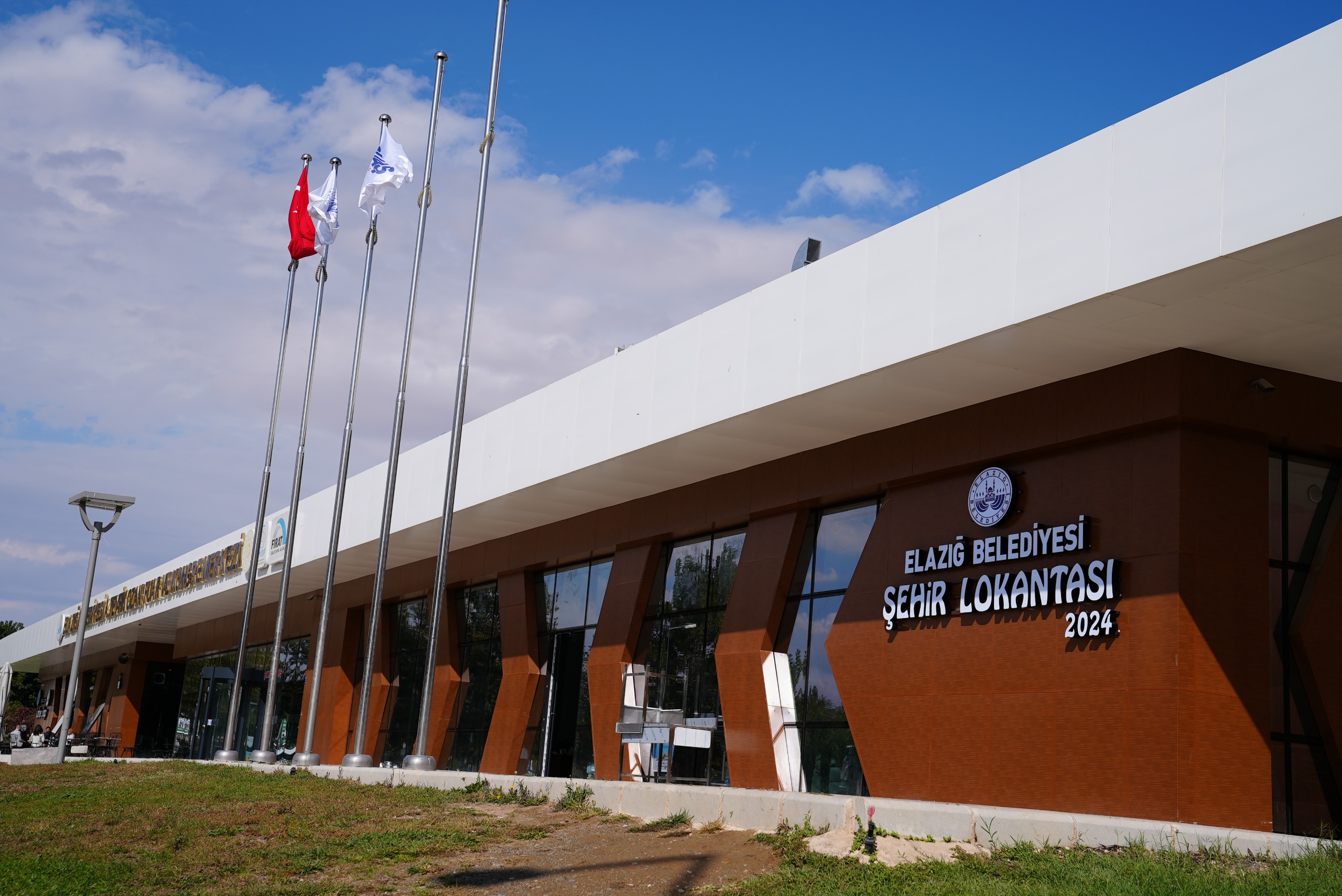 82425f0f-f405-4d1b-a7b3-abd6e5621a6d