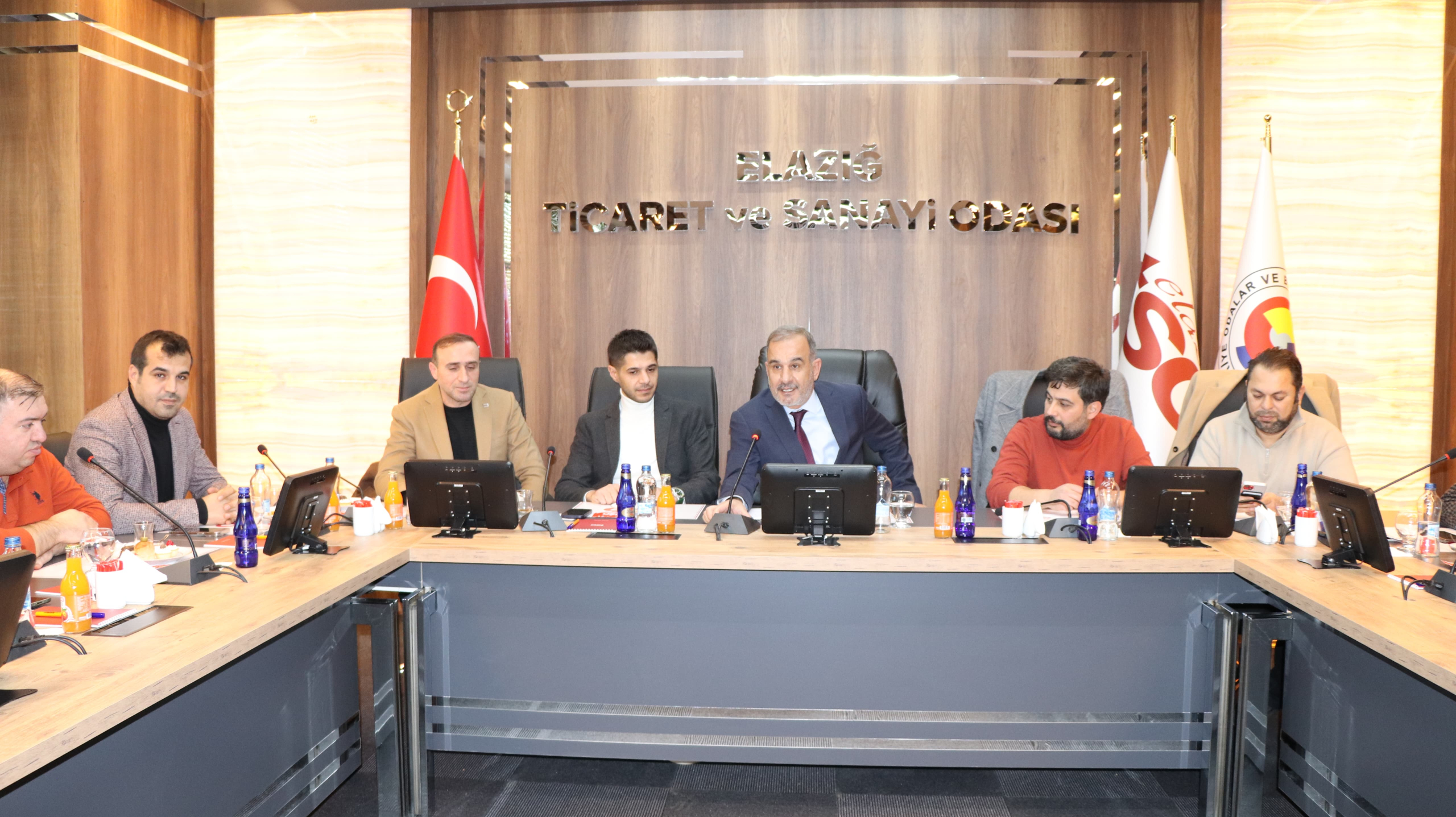 c192cf83-4bfd-4898-8ca8-4b02418c5725