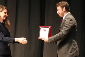 show-tv-ana-haber-spikeri-pinar-erbas-ersoy-elaziglilarla-bir-araya-geldi-2_1734873364_MQ9L1z