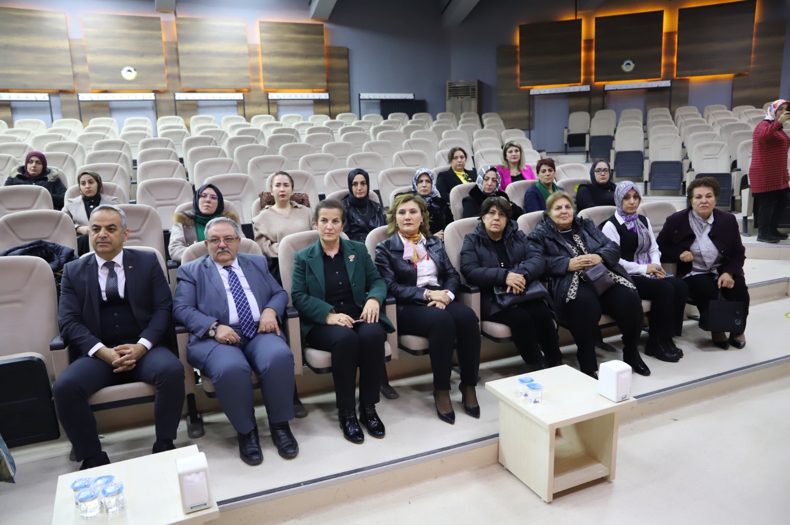 9b8fabf5-211a-4a8d-ad35-3fc46ed3f191