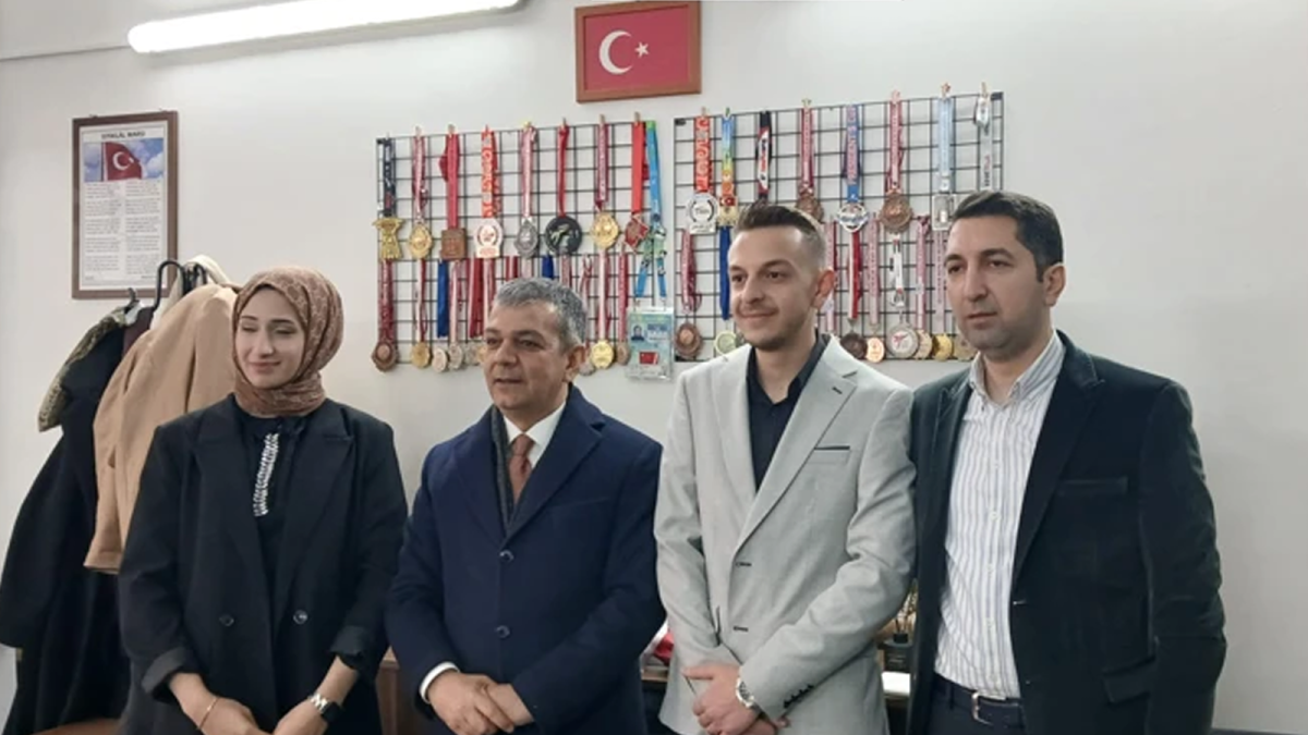 20250215-anne-ve-cocuk-merkezli-ilk-spor-salonu-acildi-627672-732975cd1338bd401b28