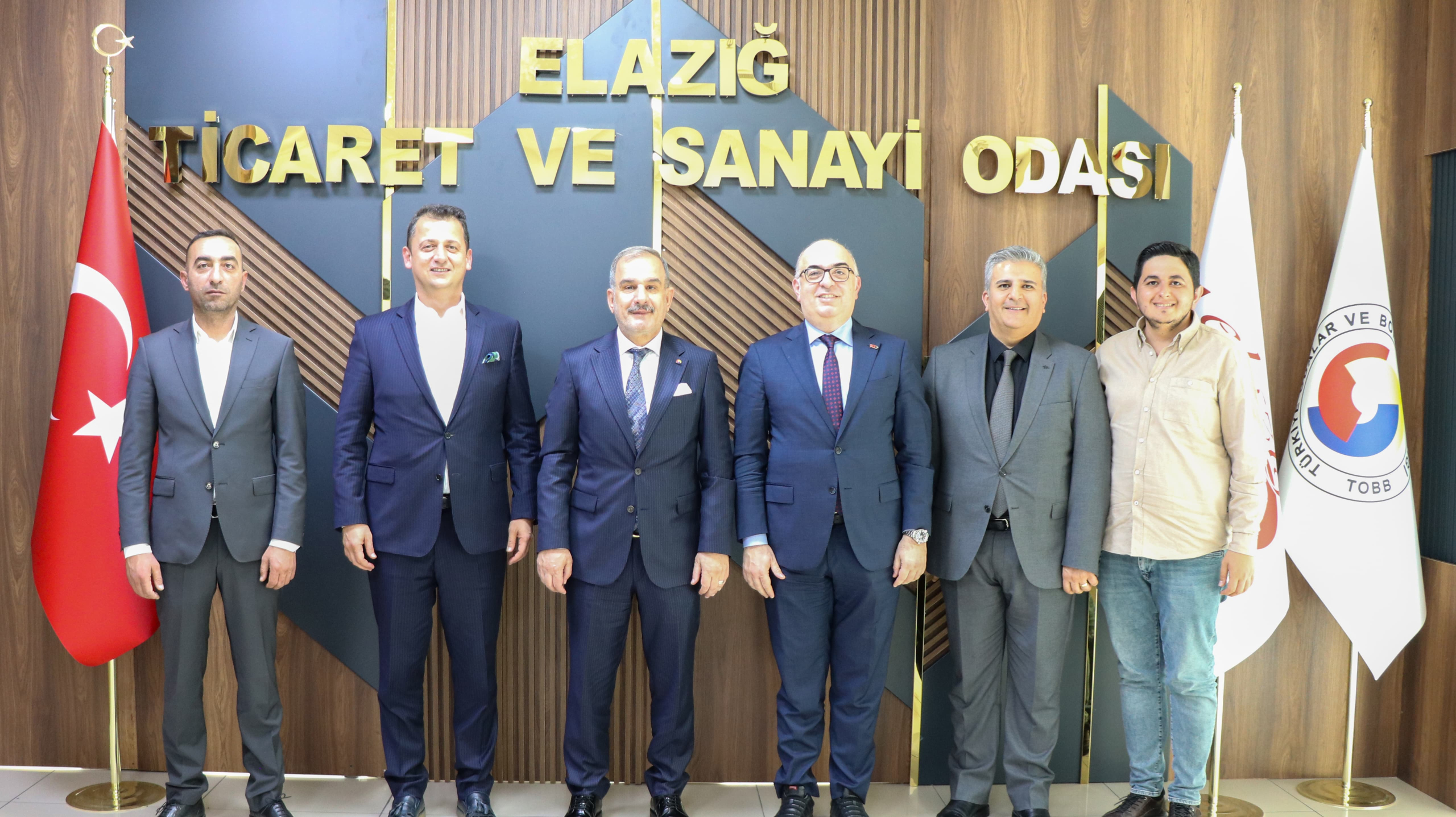 09d0a26c-55b5-495f-8877-b3a19370cd7a