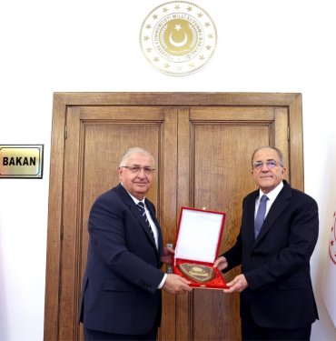 20251208-bakan-yasar-gulerden-suay-alpaya-tesekkur-ziyareti-717873-9623f03adaf0afde35d6